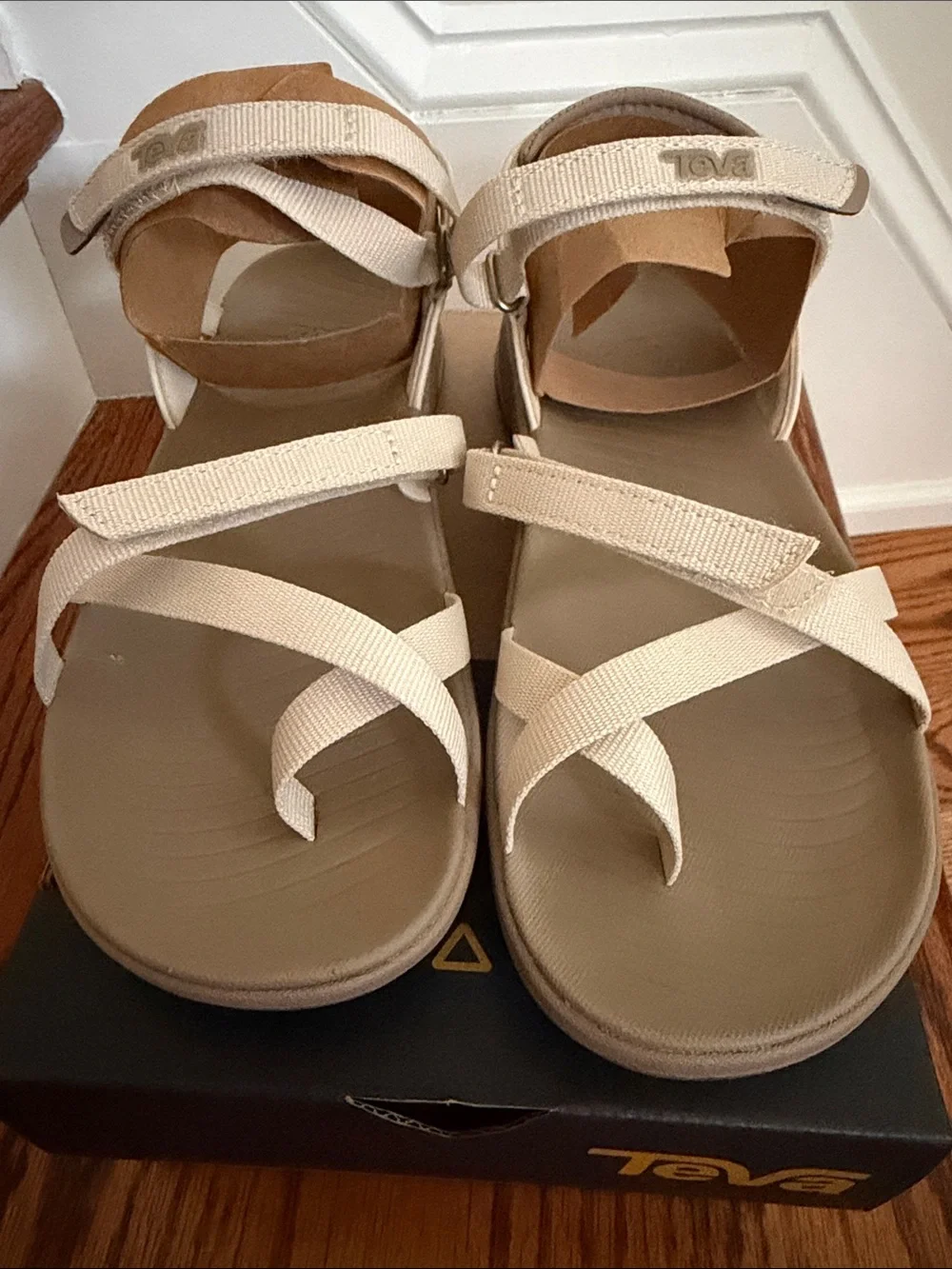 Teva Tirra Traveler Slingback Strappy Sandals 7 NWTBox